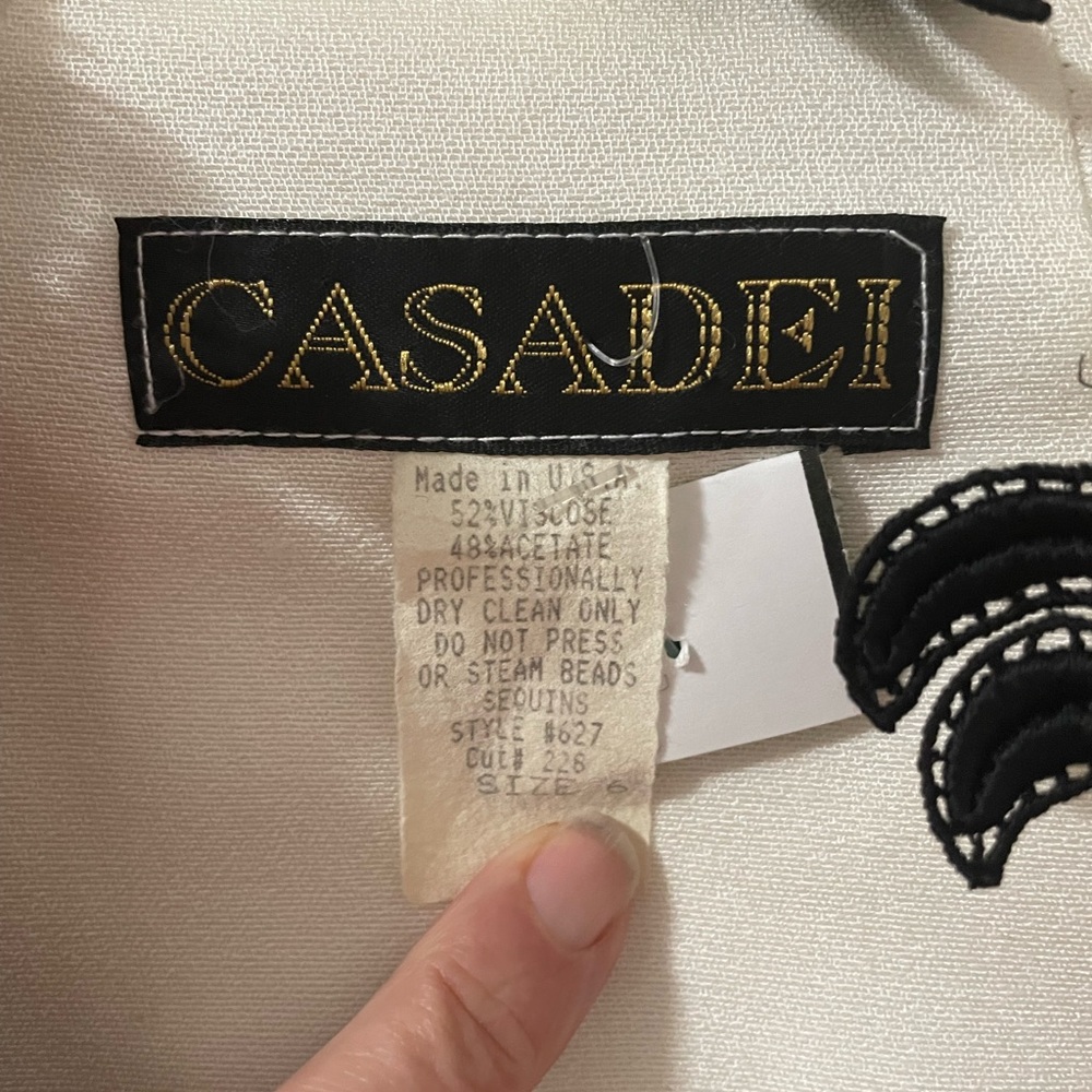 Ornate Blazer - Picture 2 of 10
